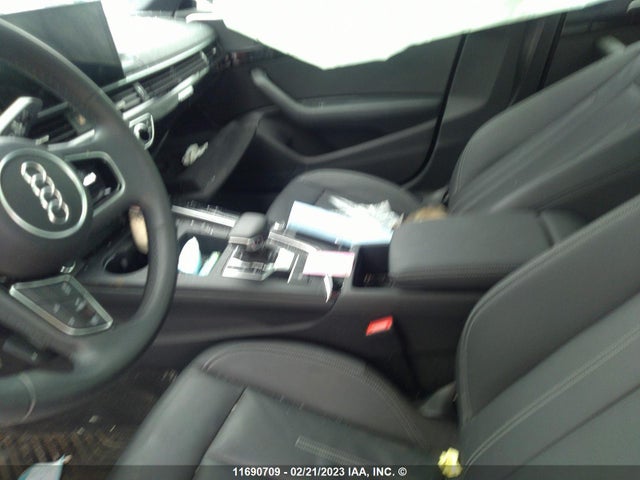 WAUABAF45NN010108 Audi A4 Premium 40