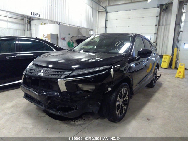 JA4ATUAA7NZ607388 Mitsubishi Eclipse Cross Es