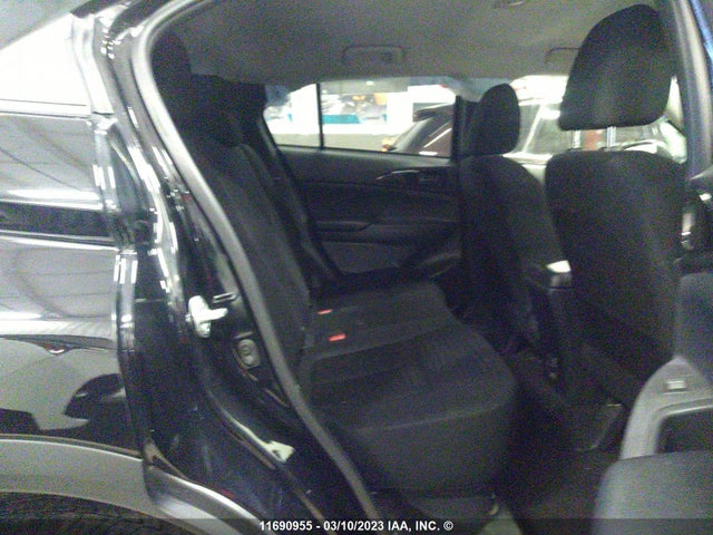 JA4ATUAA7NZ607388 Mitsubishi Eclipse Cross Es