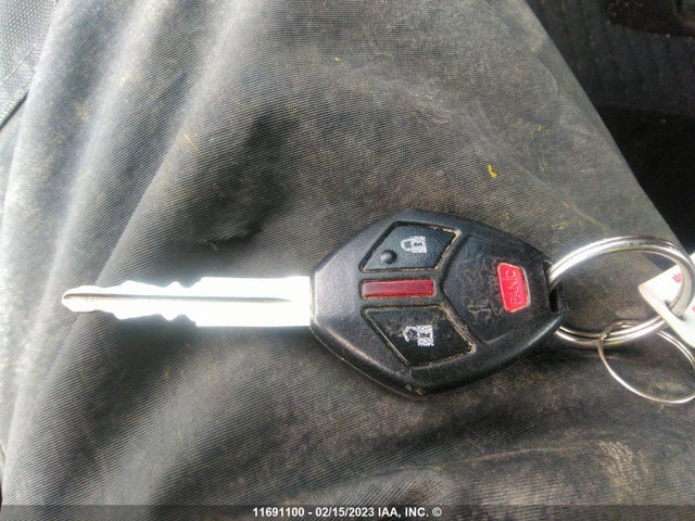JA4AJ3AU0BZ607173 Mitsubishi RVR SE