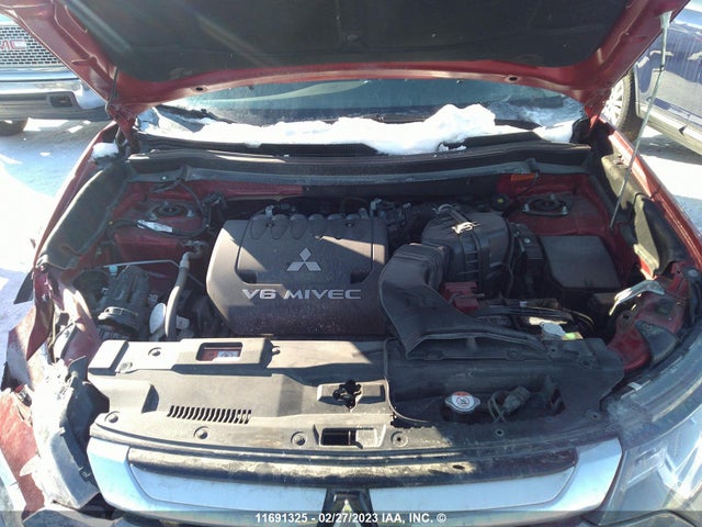 JA4JZ3AX0GZ601013 Mitsubishi Outlander Se/sel