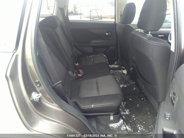 JA4AZ2A34GZ601040 Mitsubishi Outlander Es
