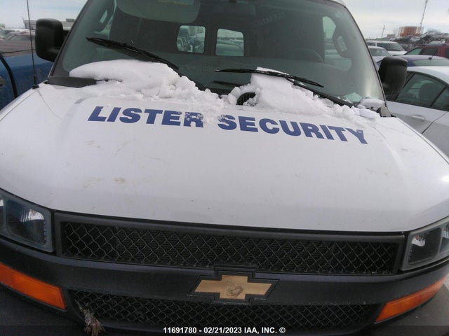 Chevrolet Express G2500 2018 1GCWGBFP3J1282250 Image 10