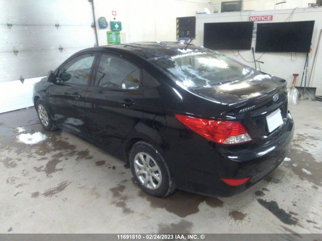 11691810 :رقم المزاد ، KMHCT4AE3DU501206 vin ، 2013 Hyundai Accent Gls/gs مزاد بيع