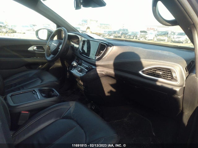 2C4RC3BG1NR113317 Chrysler Pacifica Touring L