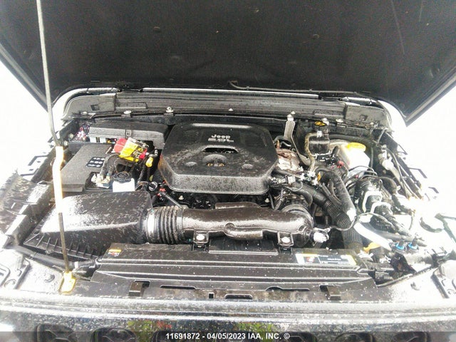 1C4HJXEN3MW637478 Jeep Wrangler Unlimited Sahara