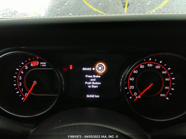 1C4HJXEN3MW637478 Jeep Wrangler Unlimited Sahara