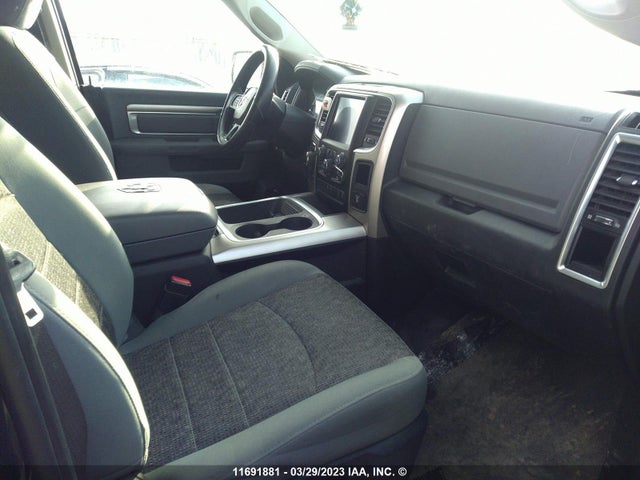 1C6RR7GM1JS236376 RAM 1500 Slt