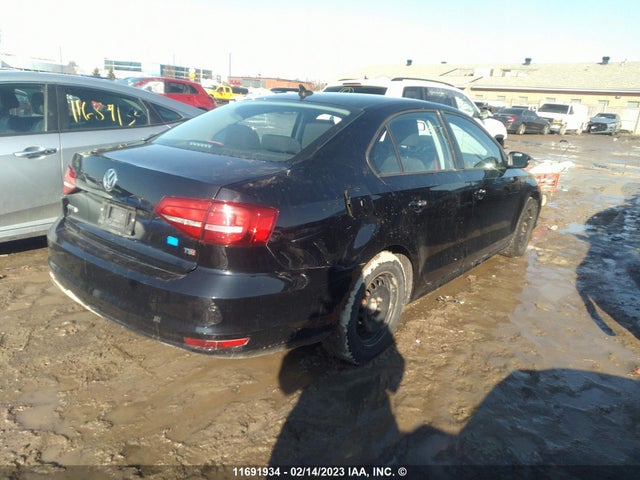 3VWB07AJ8FM222801 Volkswagen JETTA SE