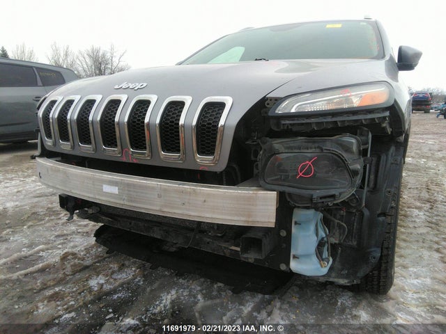 1C4PJMCSXEW218144 Jeep Cherokee Latitude