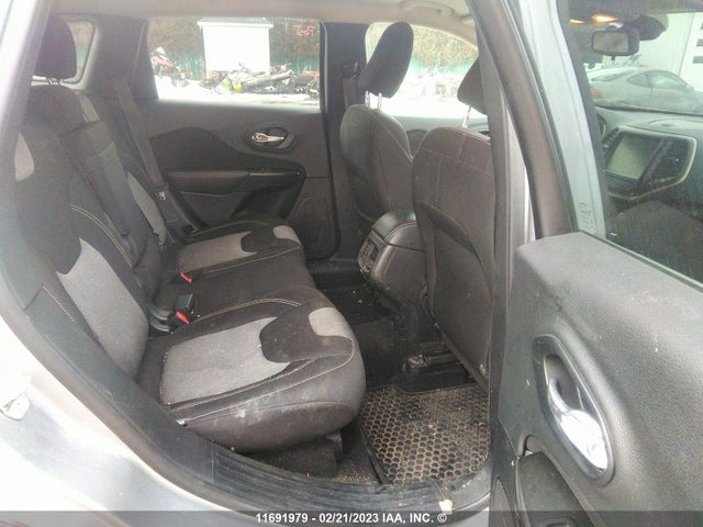 1C4PJMCSXEW218144 Jeep Cherokee Latitude