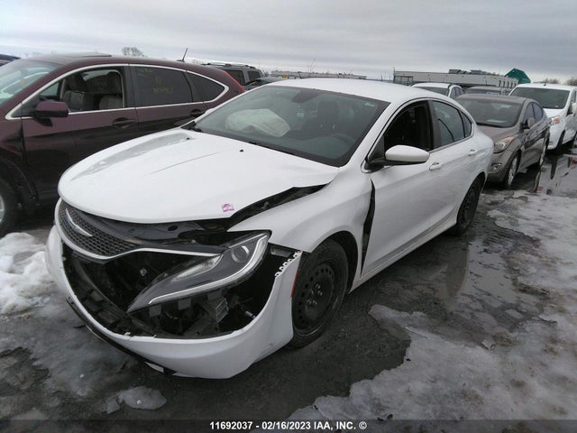 1C3CCCFB1FN686113 Chrysler 200 LX