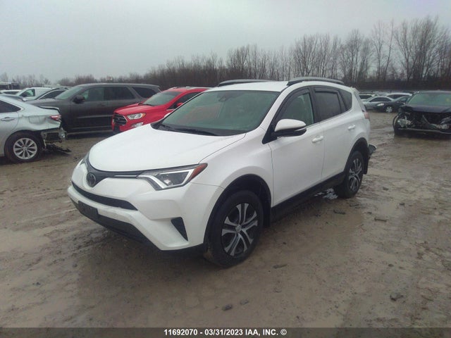 Toyota RAV4 LE 2017 2T3BFREVXHW657119 Image 2