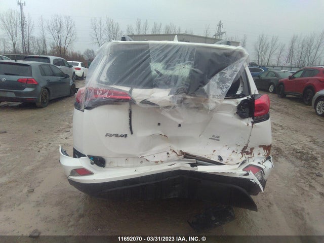 Toyota RAV4 LE 2017 2T3BFREVXHW657119 Image 7