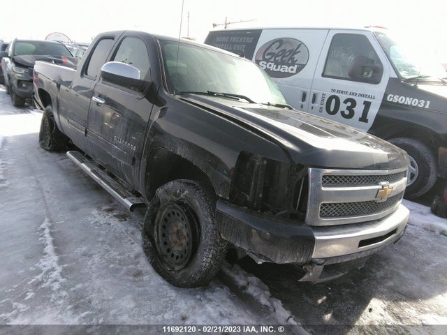Chevrolet SILVERADO 1500 2011 1GCRCSE08BZ256646 main image