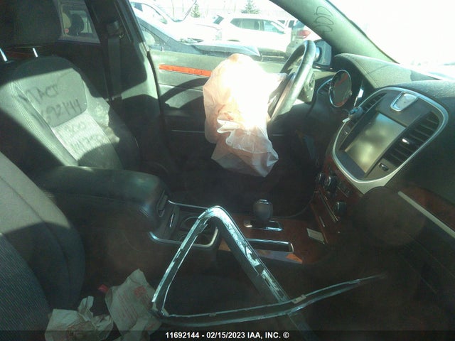 Chrysler 300 2014 2C3CCAAG4EH141750 Image 5