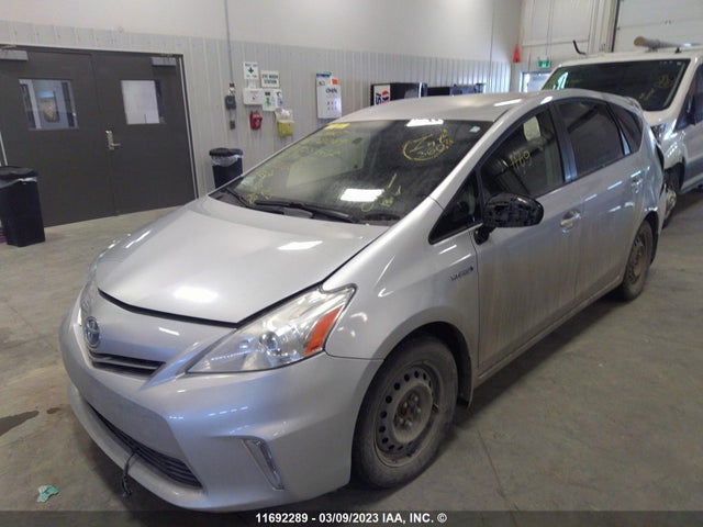 Toyota PRIUS V 2012 JTDZN3EU0C3158167 Image 2