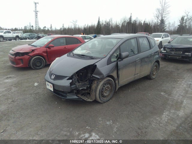 Honda FIT LX 2013 LUCGE8H5XD3001252 Image 2