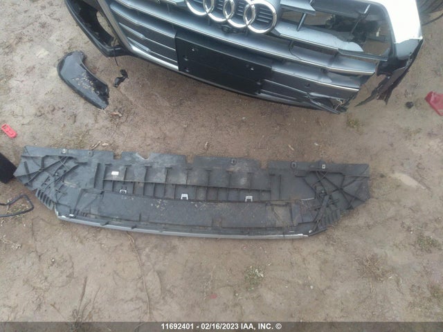 WA1BNAFY9K2070871 Audi Q5 Premium Plus