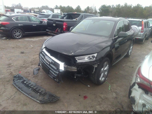 WA1BNAFY9K2070871 Audi Q5 Premium Plus