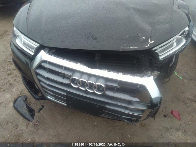 WA1BNAFY9K2070871 Audi Q5 Premium Plus
