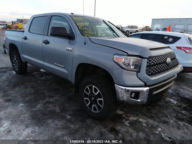 Toyota Tundra Crewmax Sr5 2018 5TFDY5F16JX705272 головне зображення
