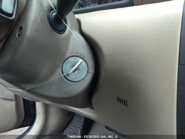 Toyota COROLLA CE/LE/S 2004 2T1BR32E14C838820 Image 3