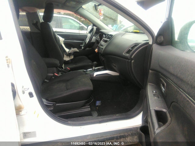 4A4AJ3AU8DE605289 Mitsubishi RVR SE
