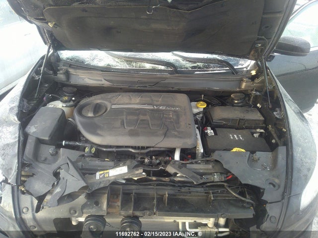 1C4PJLJX9JD559212 Jeep Cherokee Overland