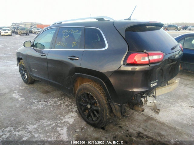 1C4PJMCS7FW588131 Jeep Cherokee Latitude