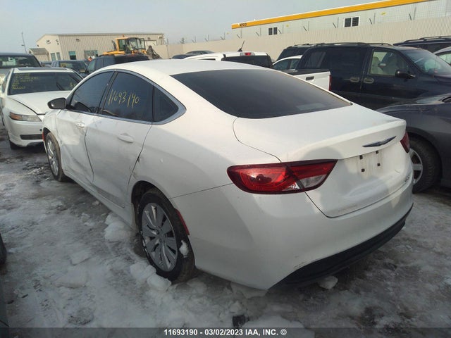Chrysler 200 LX 2015 1C3CCCFB4FN623491 Image 4