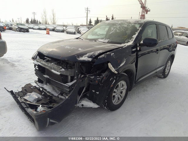 JA4AD2A3XGZ600960 Mitsubishi Outlander Es