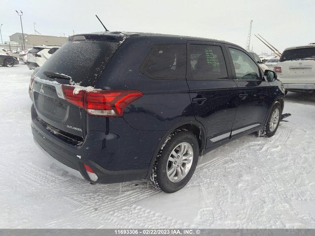JA4AD2A3XGZ600960 Mitsubishi Outlander Es