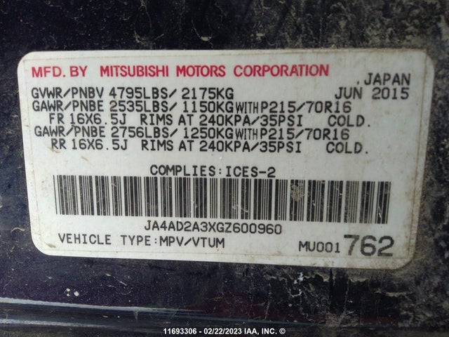 JA4AD2A3XGZ600960 Mitsubishi Outlander Es