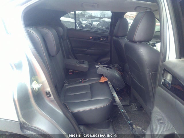 JA4AT4AAXJZ608898 Mitsubishi Eclipse Cross Le