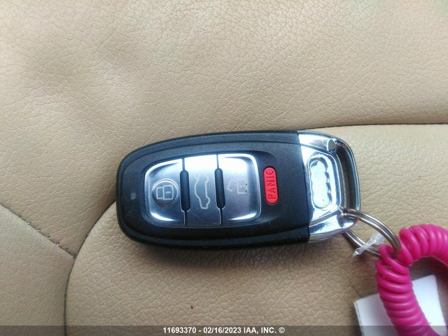 WAUKFCFL1DN008592 Audi A4 Prestige