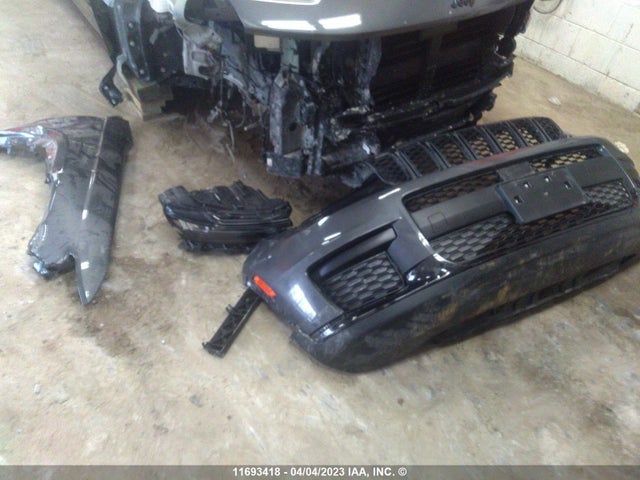 1C4RJKAG0M8156462 Jeep Grand Cherokee L Laredo