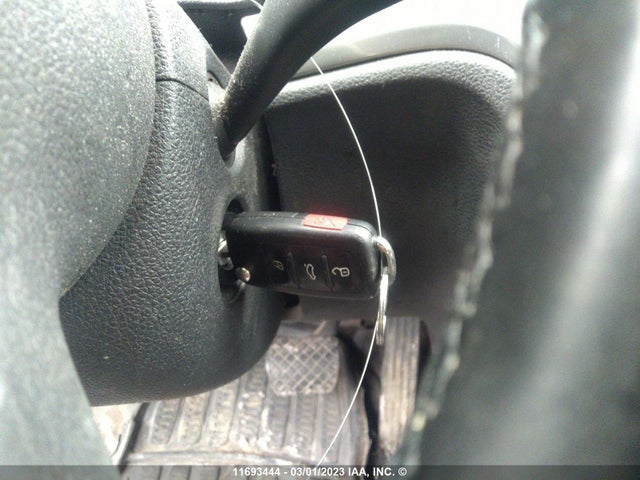 1VWAH7A35DC007607 Volkswagen PASSAT S
