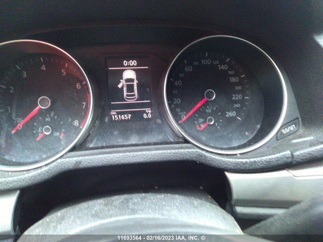 1VWAA7A38JC031495 Volkswagen Passat S/r-line