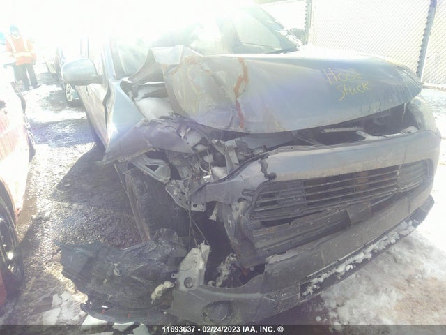 JA4AD2A34FZ601469 Mitsubishi Outlander Es