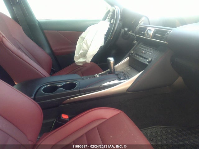 JTHC81D27K5040023 Lexus IS 300