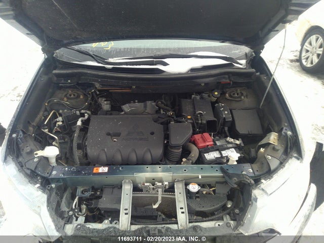 JA4AZ2A38KZ610221 Mitsubishi Outlander Es
