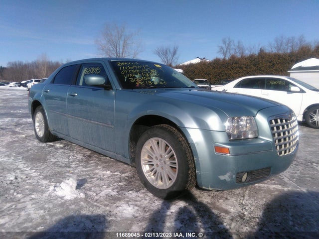 2C3KA53VX9H612245 auction archive image