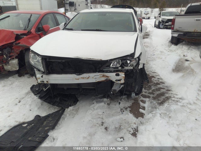 JTHBW1GG7E2045785 Lexus ES 300H