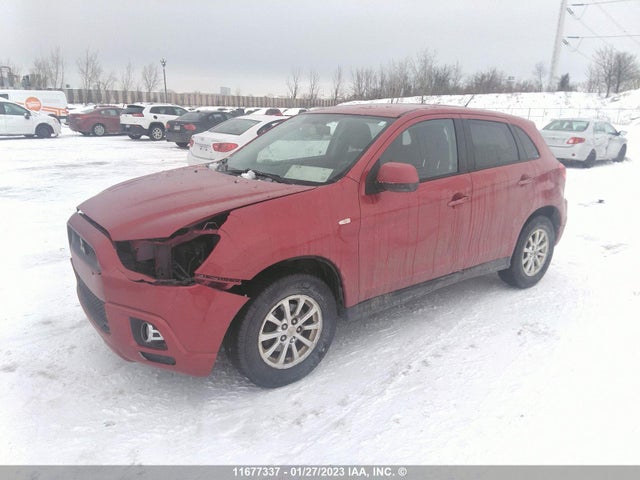 JA4AH3AU2BZ607199 Mitsubishi RVR SE