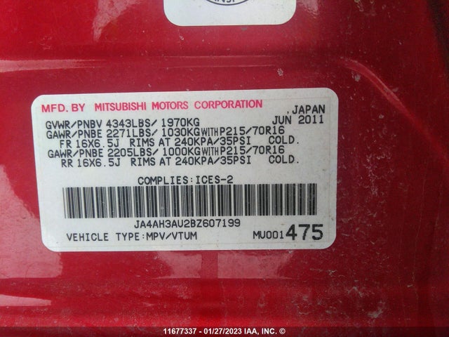 JA4AH3AU2BZ607199 Mitsubishi RVR SE