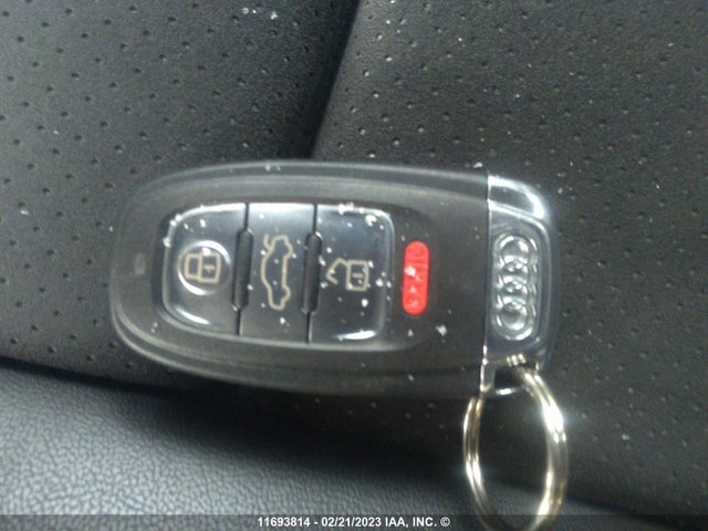 WAUHFCFL7CA084138 Audi A4 Quattro