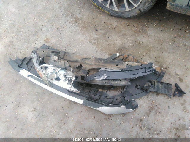 JA4JZ3AX2HZ604965 Mitsubishi Outlander Se/sel