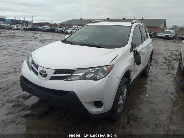 Toyota RAV4 LE 2015 2T3ZFREV4FW156223 Image 2