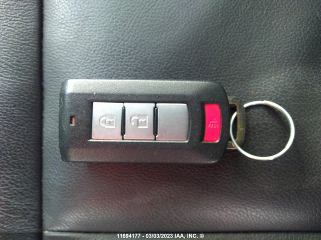 JA4AT4AA4LZ600962 Mitsubishi Eclipse Cross Le/sp